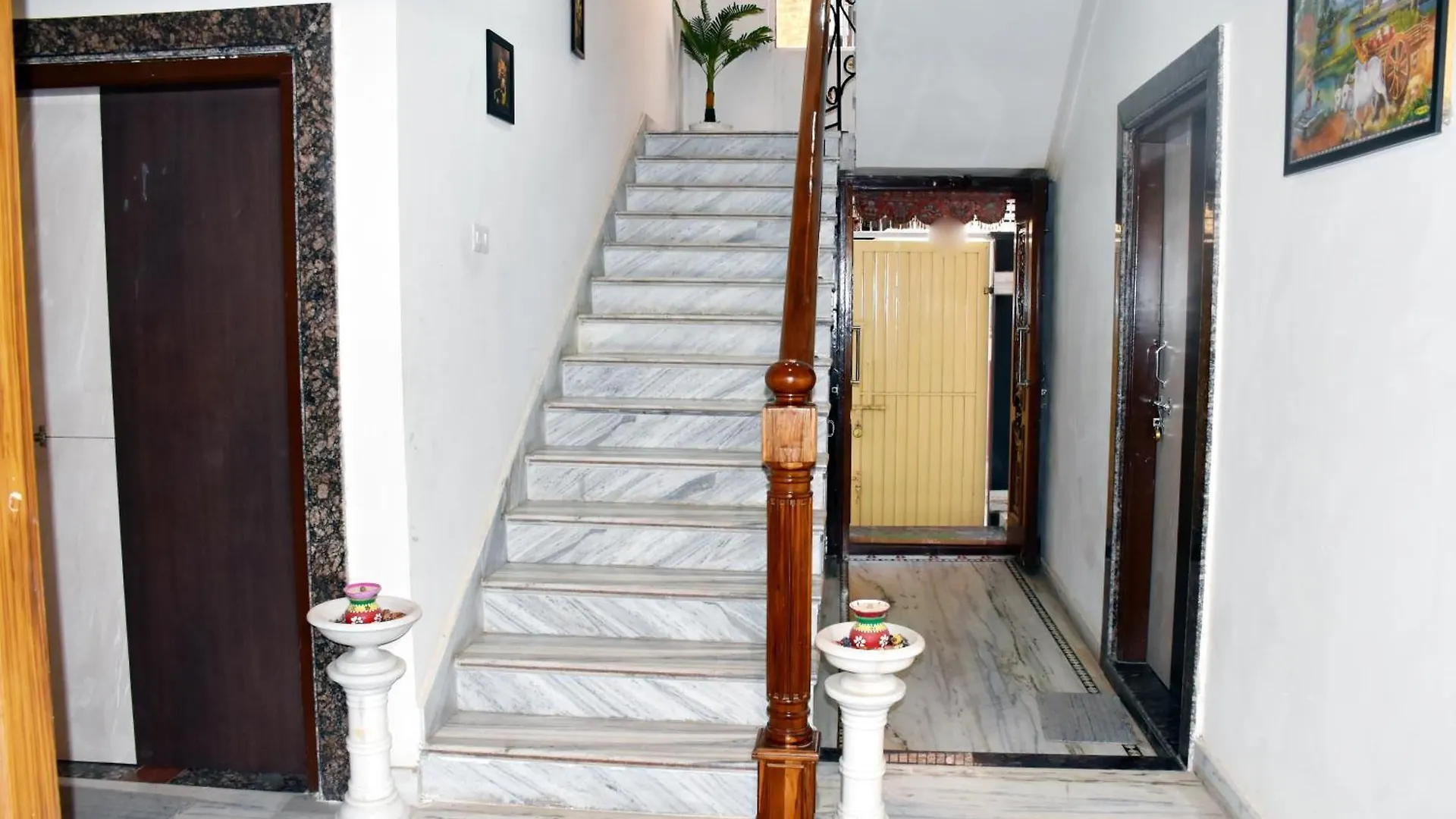Ramaya Home Stay Varanasi