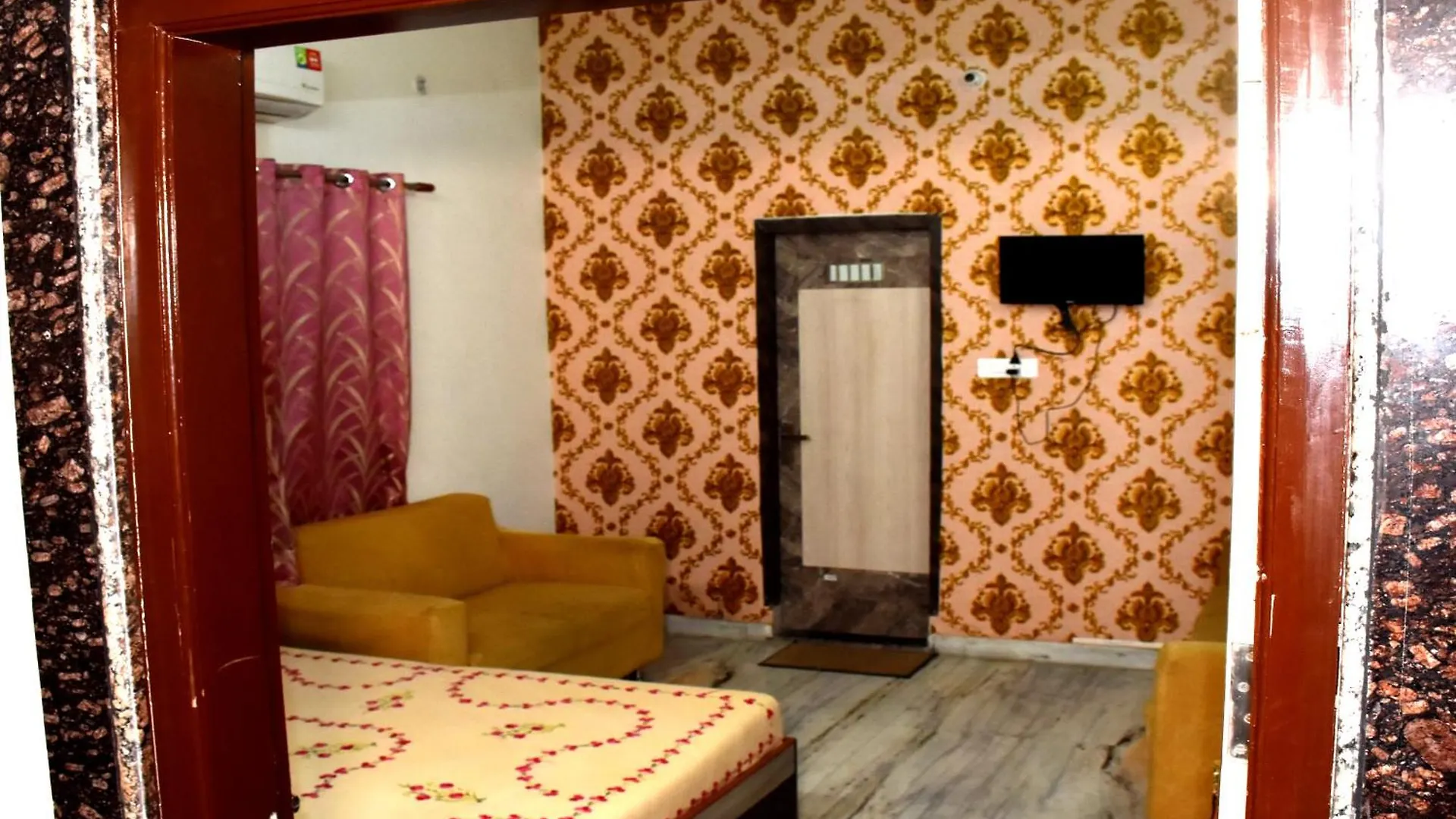 Ramaya Home Stay Varanasi 0*,